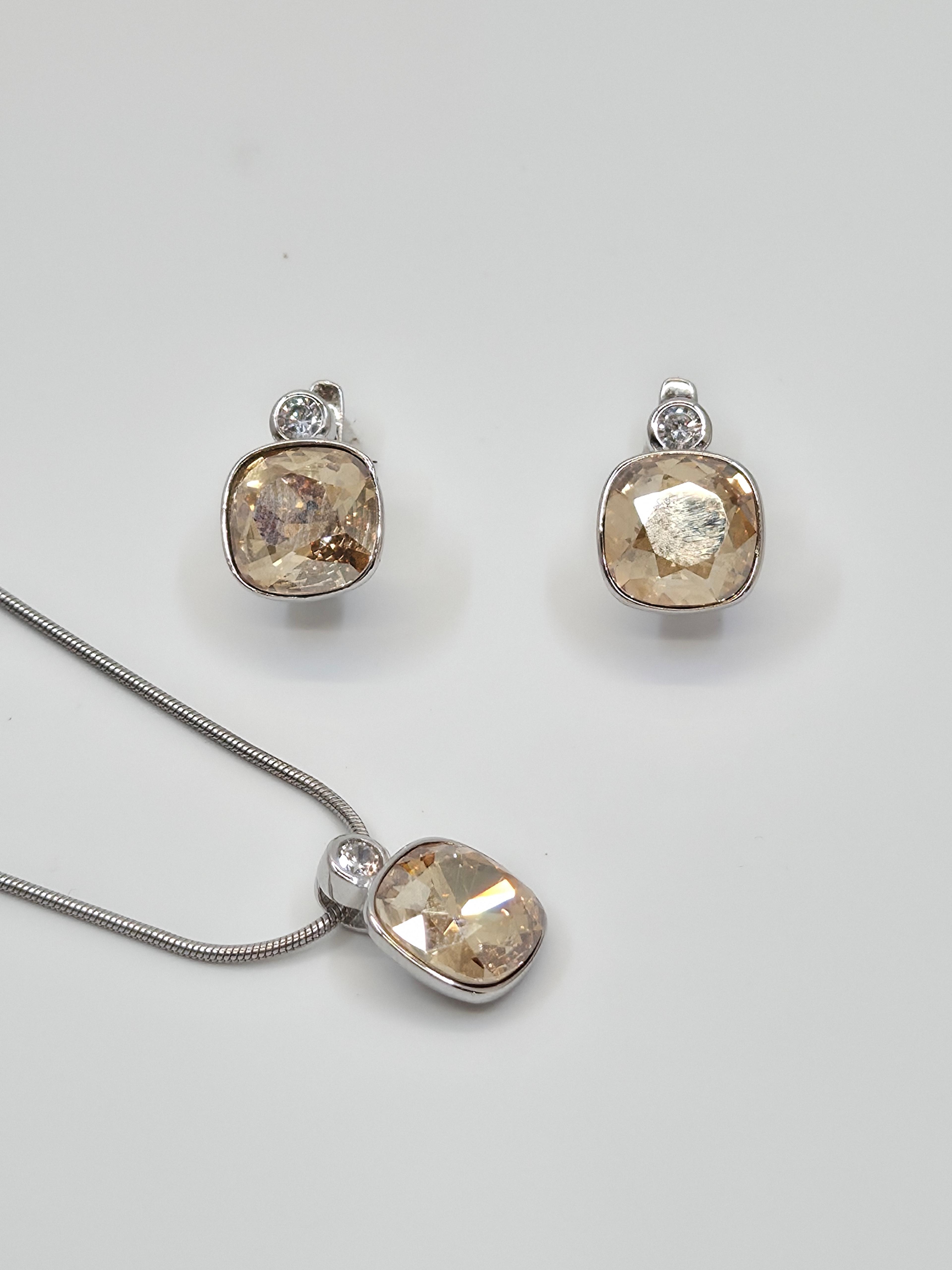 The Solis Yellow Stone 925 Silver Pendant Set  White - 1