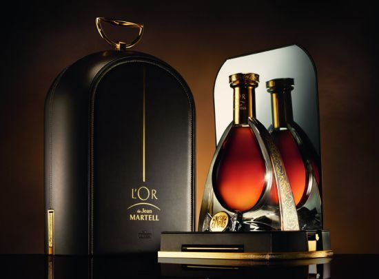 馬爹利金王水晶瓶展示