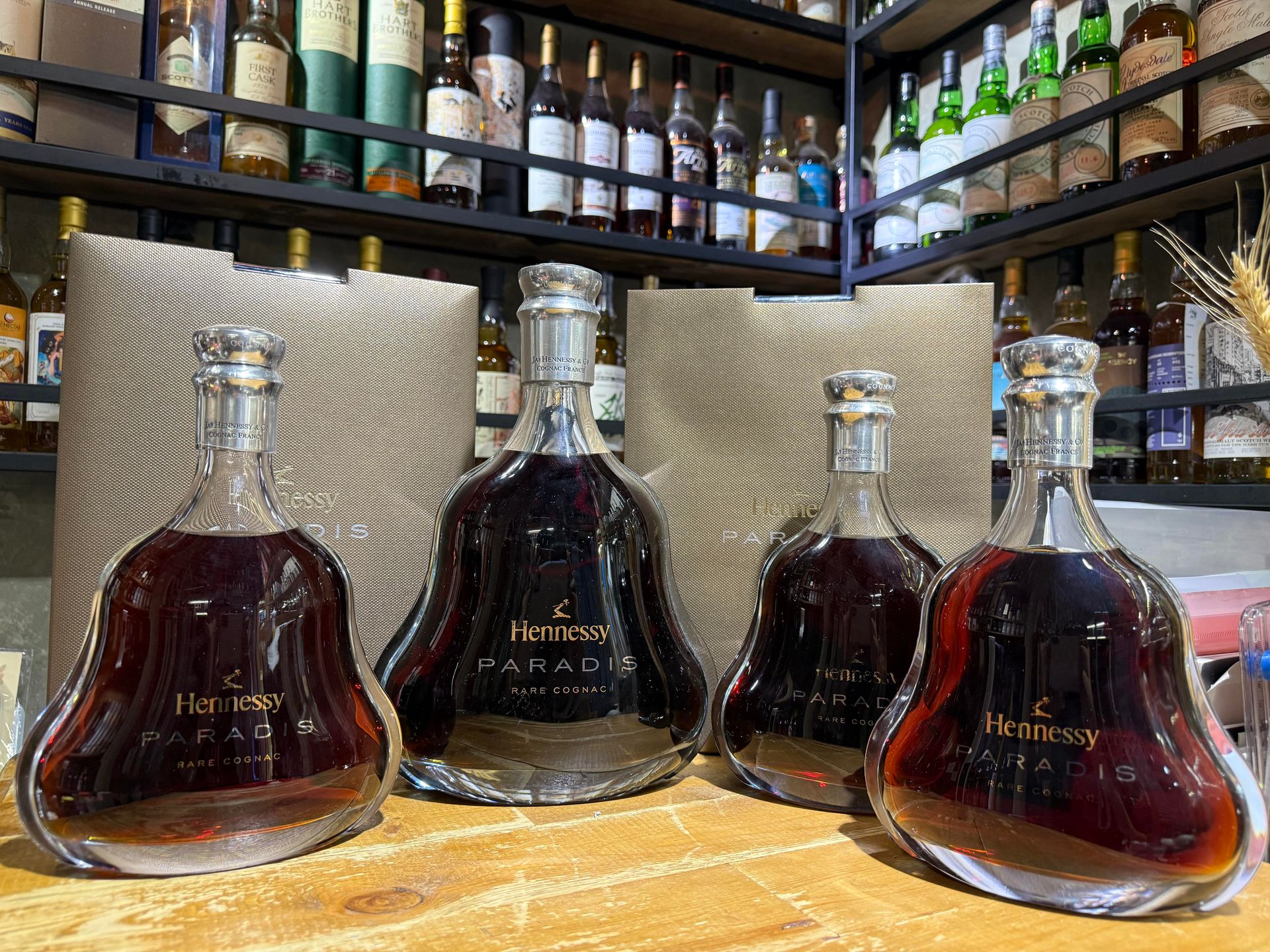 軒尼詩百樂廷與皇禧 Richard Hennessy 回收估價對照