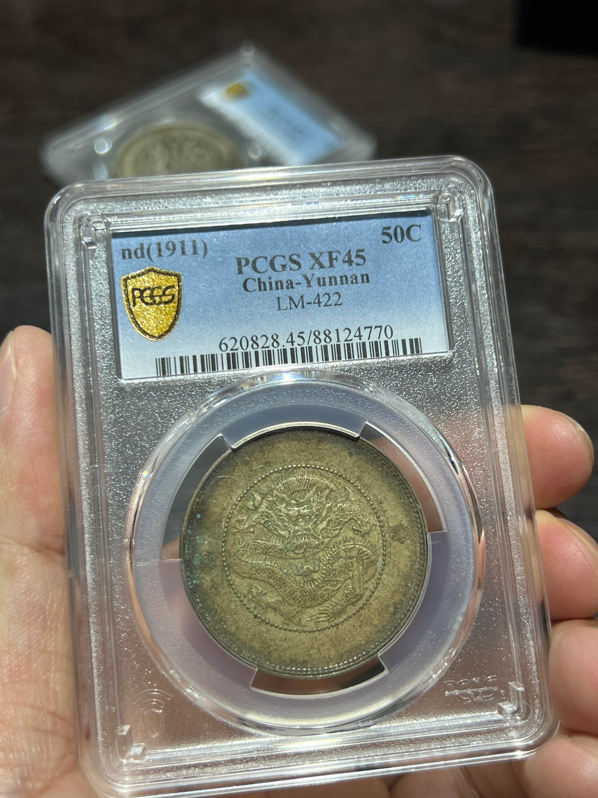PCGS NGC 評級盒封邊、標籤、全息圖、撬痕及應力白化檢查清單