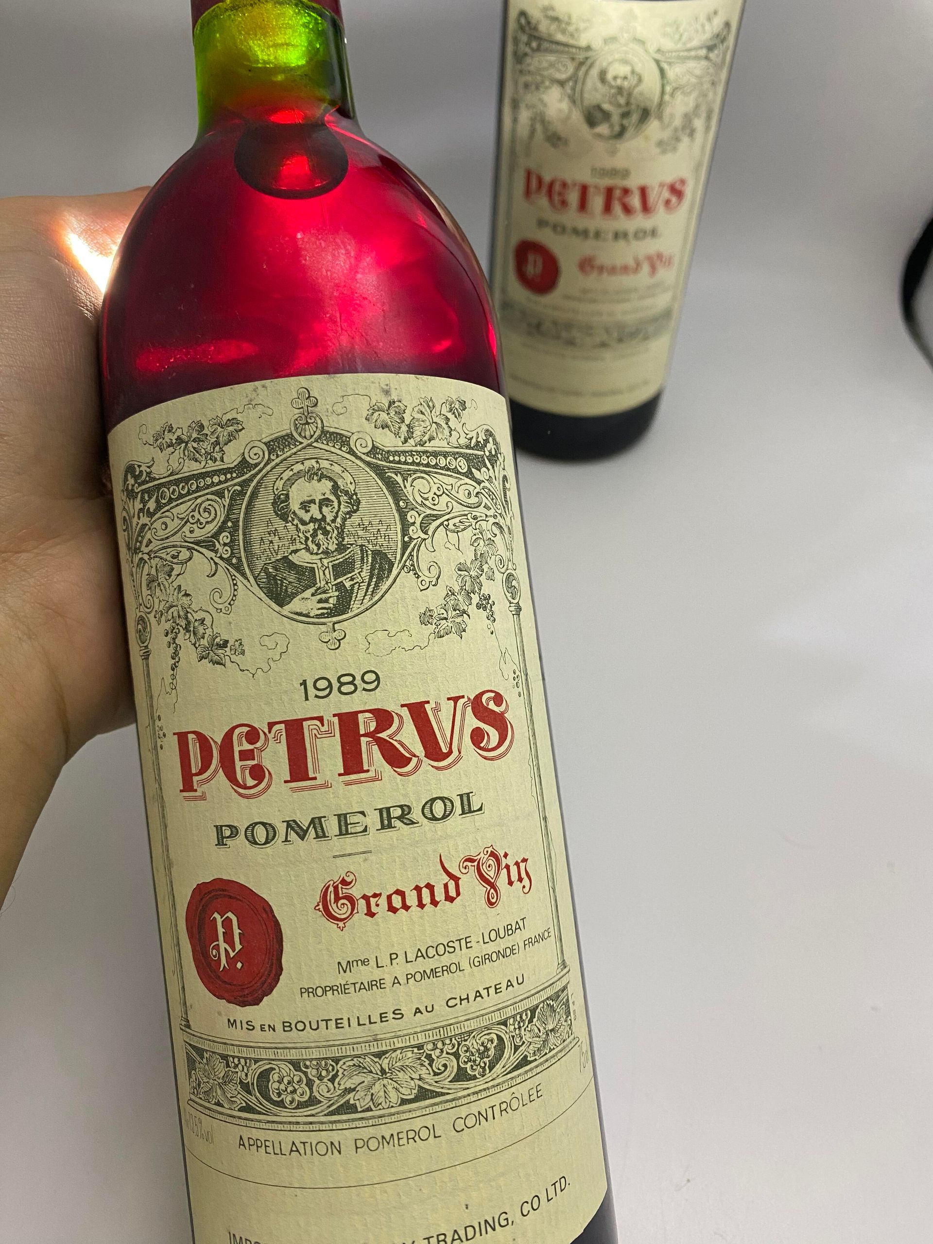 名莊老酒年份水位瓶封酒標來源原箱與容量六大估價因素