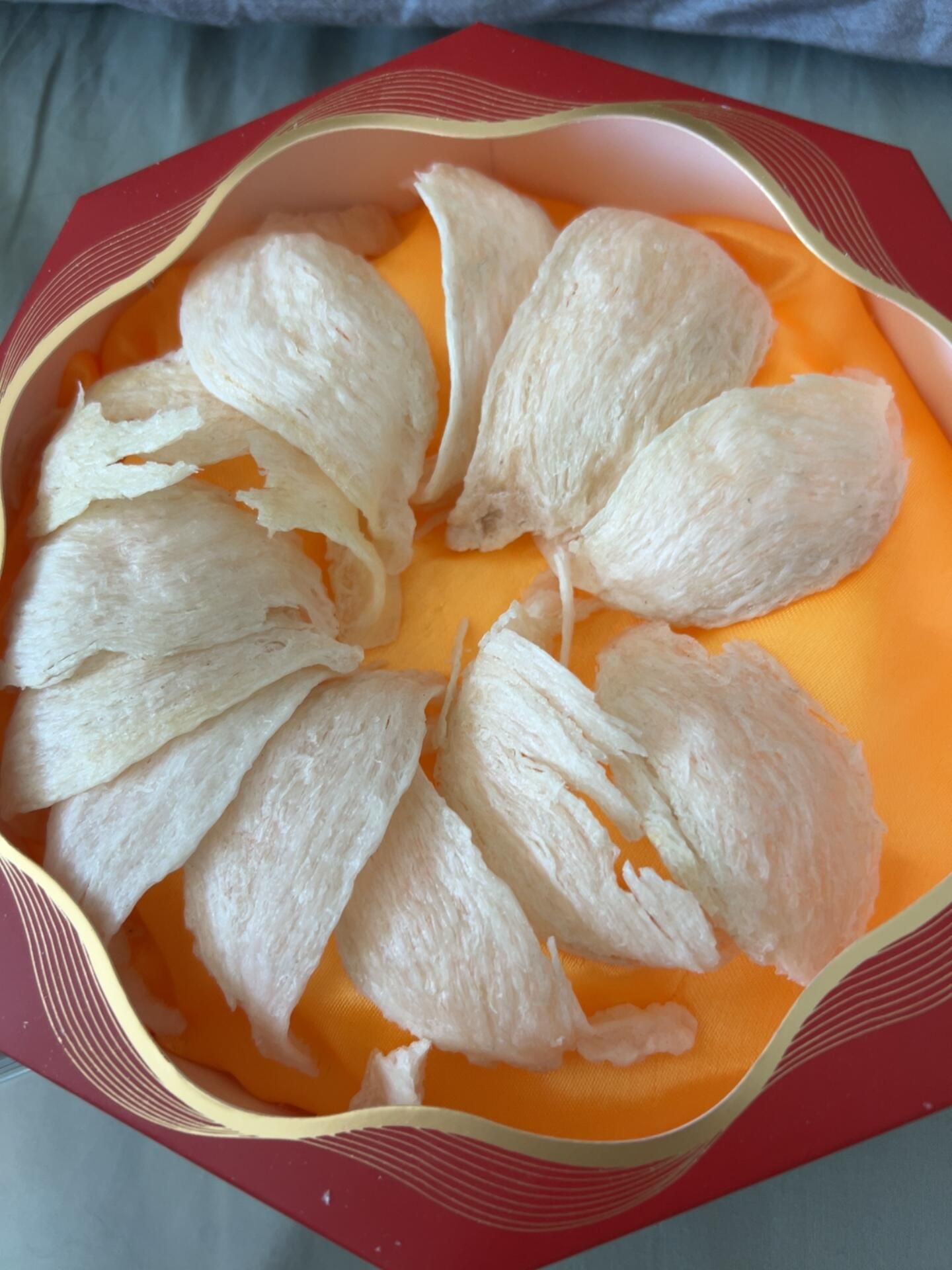 燕窩真假鑑定刷膠漂白泡發率與氣味檢查