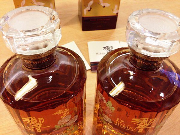 山崎與響 Yamazaki Hibiki 封口、和紙酒標與水位檢查重點