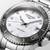 LONGINES HydroConquest Diamonds 32mm L3.370.4.87.6 Vattentät damklocka i rostfritt stål med safirglas, pärlemortavla med diamanter och datum