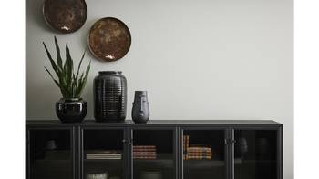 RIFF Sideboard svart metall industrilook, en produkt av hög kvalitet till bra pris från Ulfåsa möbler