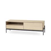 TV bänk 144 cm vitoljad ek, svart metallunderrede, en produkt av hög kvalitet till bra pris från Ulfåsa möbler