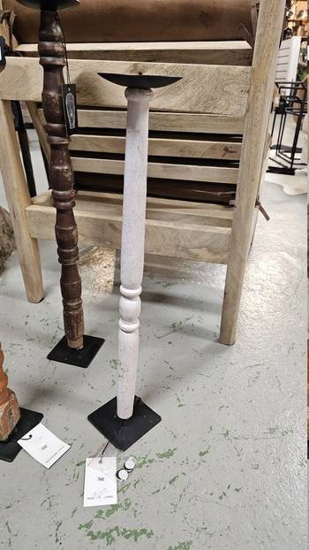 Benljusstake av gamla bordsben, en produkt av hög kvalitet till bra pris från Ulfåsa möbler