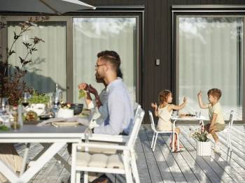 Hillmond HPL 238/297x100 vit/g, en produkt av hög kvalitet till bra pris från Ulfåsa möbler