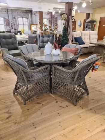 Marienlyst matstol konstrotting driftwood inkl. Light brown dyna, en produkt av hög kvalitet till bra pris från Ulfåsa möbler