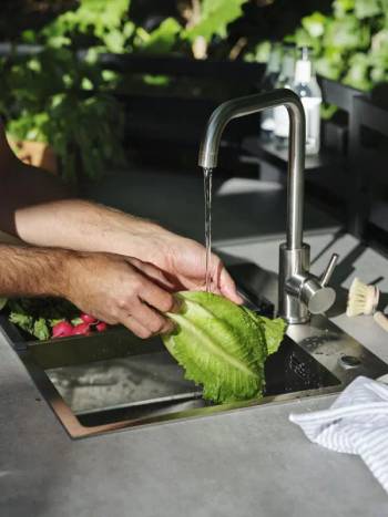 Fornax utekök Svart/teak, en produkt av hög kvalitet till bra pris från Ulfåsa möbler