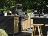 Fornax utekök Svart/teak, en produkt av hög kvalitet till bra pris från Ulfåsa möbler