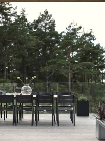 Delia matstol Svart, en produkt av hög kvalitet till bra pris från Ulfåsa möbler