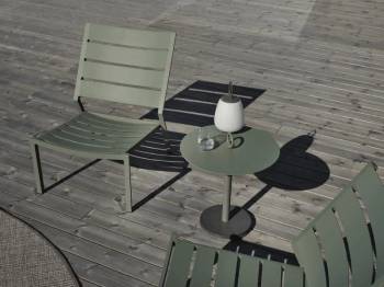Delia loungefåtölj Dusty Green, en produkt av hög kvalitet till bra pris från Ulfåsa möbler