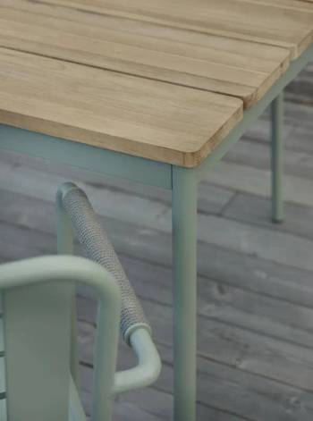 Nox matbord Dusty Green/teak, en produkt av hög kvalitet till bra pris från Ulfåsa möbler