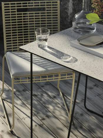 Laminat bordsskiva Beige/terrazzo, en produkt av hög kvalitet till bra pris från Ulfåsa möbler