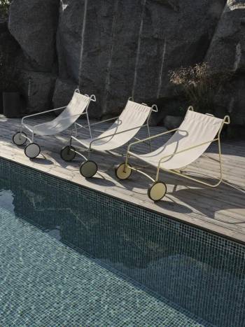 Poul Chair loungefåtölj Vit/Off-white, en produkt av hög kvalitet till bra pris från Ulfåsa möbler