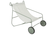 Poul Chair loungefåtölj Dusty green/Off-white, en produkt av hög kvalitet till bra pris från Ulfåsa möbler