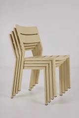 Delia matstol Lemon, en produkt av hög kvalitet till bra pris från Ulfåsa möbler
