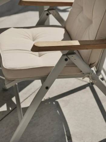Iduna dyna Beige, en produkt av hög kvalitet till bra pris från Ulfåsa möbler