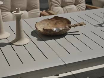 Lomma matbord Light Grey, en produkt av hög kvalitet till bra pris från Ulfåsa möbler