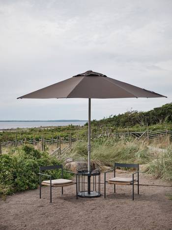 DK loungefåtölj Antracit/Natur, en produkt av hög kvalitet till bra pris från Ulfåsa möbler