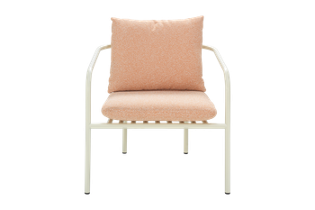 Bendt fåtölj Pearl White/Teddy Orange, en produkt av hög kvalitet till bra pris från Ulfåsa möbler