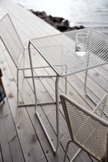 Haru matstol Pearl white, en produkt av hög kvalitet till bra pris från Ulfåsa möbler