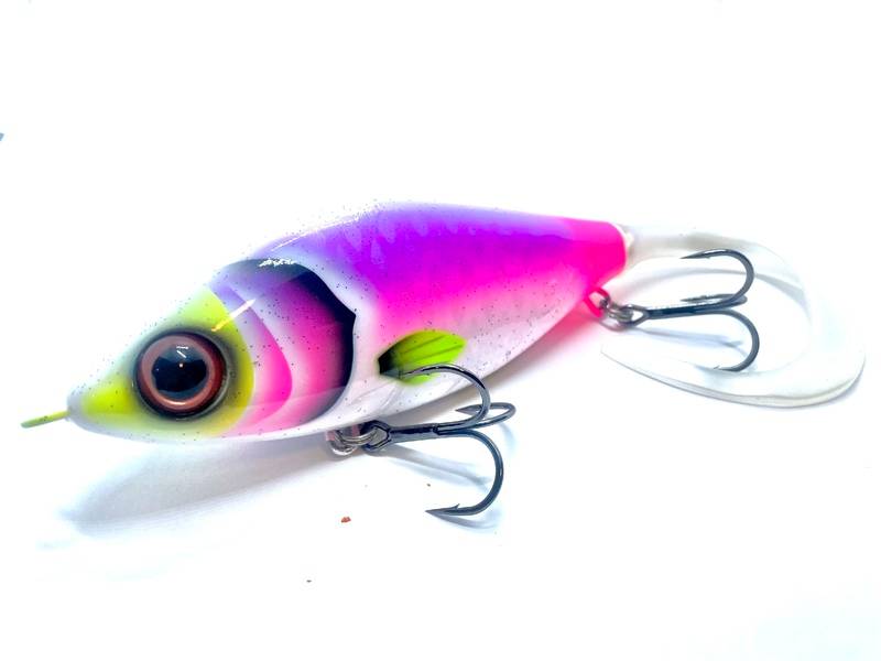 Strike Pro Trueglide Guppie 13,5 cm 120 g – Lollipop Gäddfemman glidebait för gäddfiske