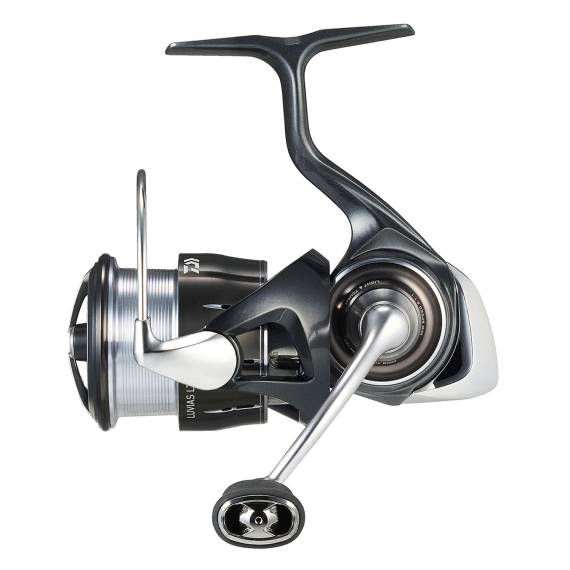 Daiwa 24 Luvias PC LT 2500D lätt spinnrulle för sportfiske