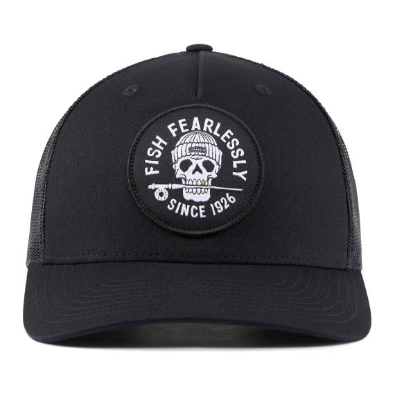 Grundéns DeadStick Trucker Black truckerkeps med svart front, meshpaneler och justerbar snapback