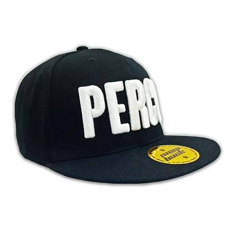 Svart keps med rak skärm, broderad 3d-text (Perch) och snap-back