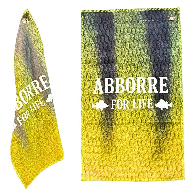 Fiskehandduk Abborre – mikrofiberhandduk med abborremotiv och krok för sportfiske