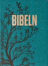 Bibel 2026 (blågrön) - tygklädd med tumindex, utan noter, en produkt från Nya Musik som utvecklar och engagerar människor i alla åldrar.