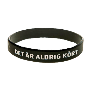 Armband - Silikon - Aldrig kört - Svart, en produkt från Nya Musik som utvecklar och engagerar människor i alla åldrar.