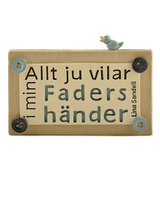 Himlasänd - Väggtavla - Faders händer, en produkt från Nya Musik som utvecklar och engagerar människor i alla åldrar.