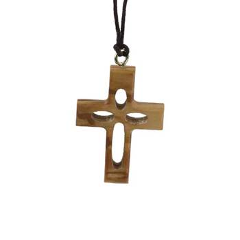 Halsband - Kors - Tillverkad i olivträ, en produkt från Nya Musik som utvecklar och engagerar människor i alla åldrar.