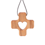 Halsband - Hjärta - Tillverkad i olivträ, en produkt från Nya Musik som utvecklar och engagerar människor i alla åldrar.