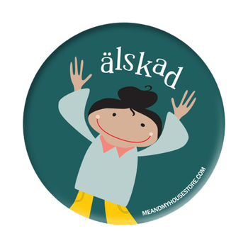 Knapp - Älskad, en produkt från Nya Musik som utvecklar och engagerar människor i alla åldrar.