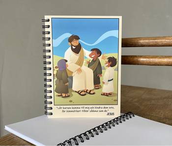 Spiralblock - Låt barnen komma till mig - A6, en produkt från Nya Musik som utvecklar och engagerar människor i alla åldrar.