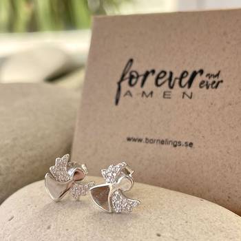 Örhängen – Ängel, en produkt från Nya Musik som utvecklar och engagerar människor i alla åldrar.