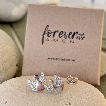 Örhängen – Ängel, en produkt från Nya Musik som utvecklar och engagerar människor i alla åldrar.