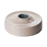 Dopljusstake - Keramik - Rosa - Till rakt ljus, en produkt från Nya Musik som utvecklar och engagerar människor i alla åldrar.