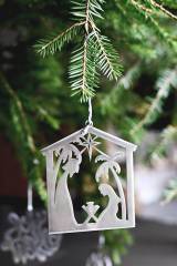 Hängdekoration - Krubba, en produkt från Nya Musik som utvecklar och engagerar människor i alla åldrar.