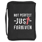 Bibelfodral – Svart, medium - Not perfect just forgiven, en produkt från Nya Musik som utvecklar och engagerar människor i alla åldrar.