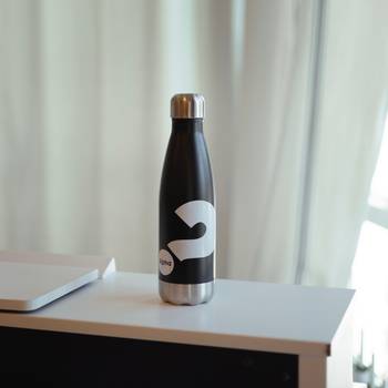 Termosflaska - Alpha - Rostfritt stål, en produkt från Nya Musik som utvecklar och engagerar människor i alla åldrar.