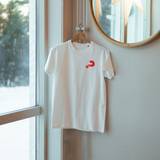 T-shirt - Unisex, vit, Alphas logga, en produkt från Nya Musik som utvecklar och engagerar människor i alla åldrar.