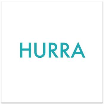 Dubbelt kort – Hurra - blå text, en produkt från Nya Musik som utvecklar och engagerar människor i alla åldrar.