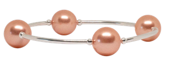 Välsignelsearmband - Pärlor - Persika - 12 mm, en produkt från Nya Musik som utvecklar och engagerar människor i alla åldrar.