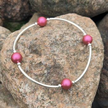 Välsignelsearmband - Pärlor - Mullbär - 8 mm, en produkt från Nya Musik som utvecklar och engagerar människor i alla åldrar.