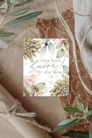 Gåvokort - Hipp hipp hurra, en produkt från Nya Musik som utvecklar och engagerar människor i alla åldrar.